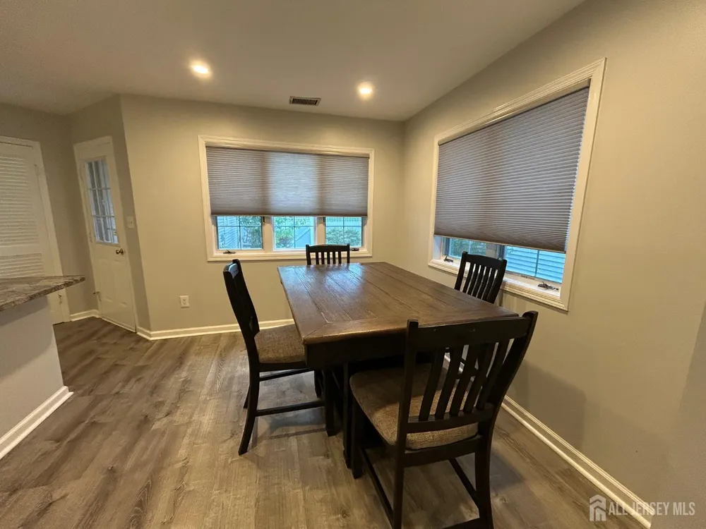 48 Winthrop Rd, Monroe, NJ 08831