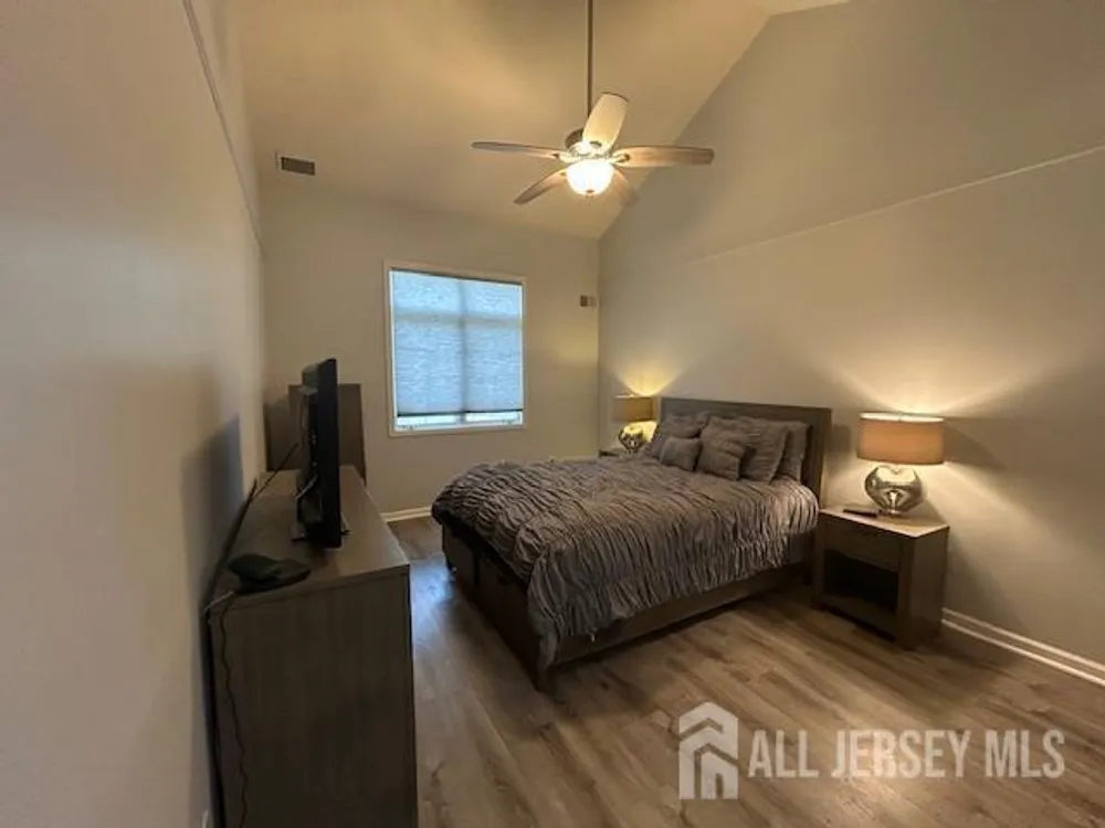 48 Winthrop Rd, Monroe, NJ 08831