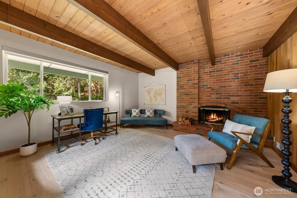 4830 88th Pl SE, Mercer Island, WA 98040