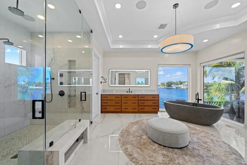 2593 SE 8th St, Pompano Beach, FL 33062