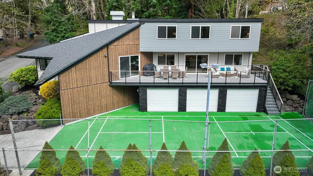 4830 88th Pl SE, Mercer Island, WA 98040