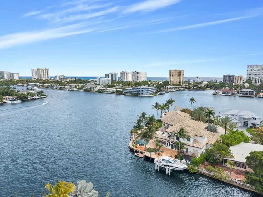 2593 SE 8th St, Pompano Beach, FL 33062