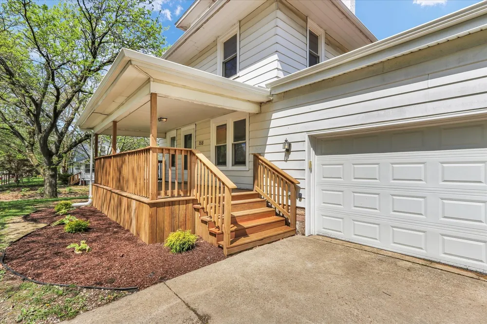 1518 W University Ave, Champaign, IL 61821