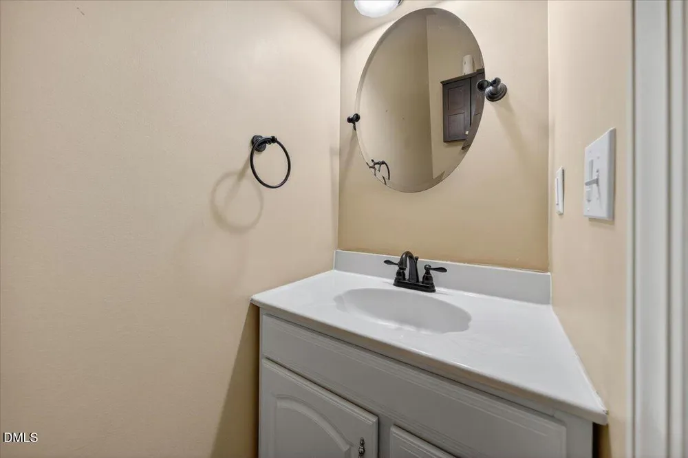 5523 Linkside Ct, Fuquay Varina, NC 27526