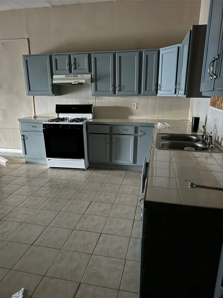 4013 King Street, Houston, TX 77026