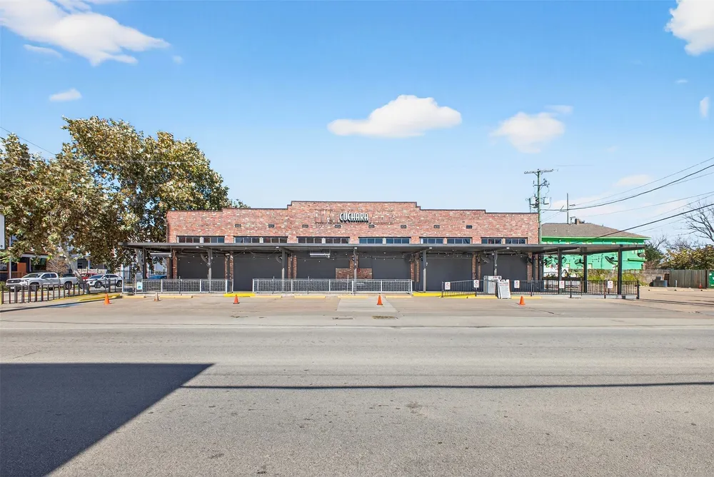 2416 Whitney St, Houston, TX 77006