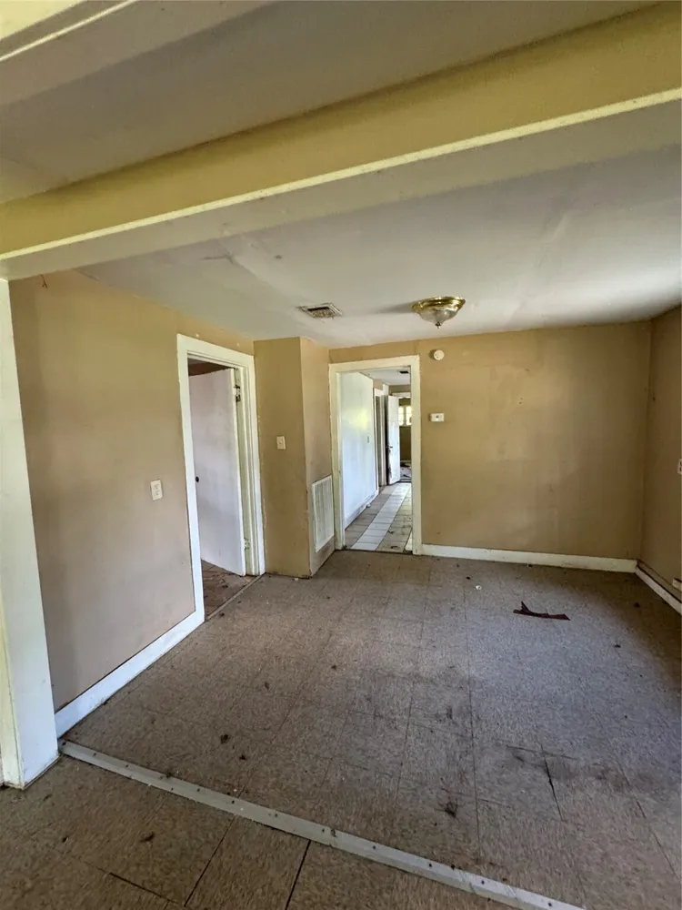 7625 Pointer St, Houston, TX 77016