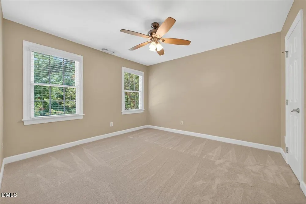 5523 Linkside Ct, Fuquay Varina, NC 27526