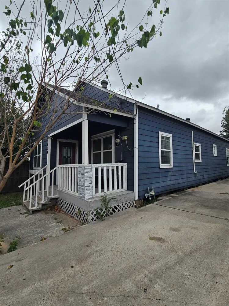 614 N York St, Houston, TX 77003