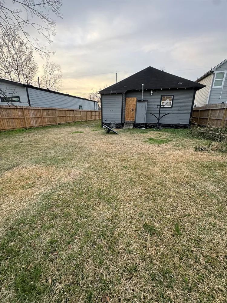 4013 King Street, Houston, TX 77026