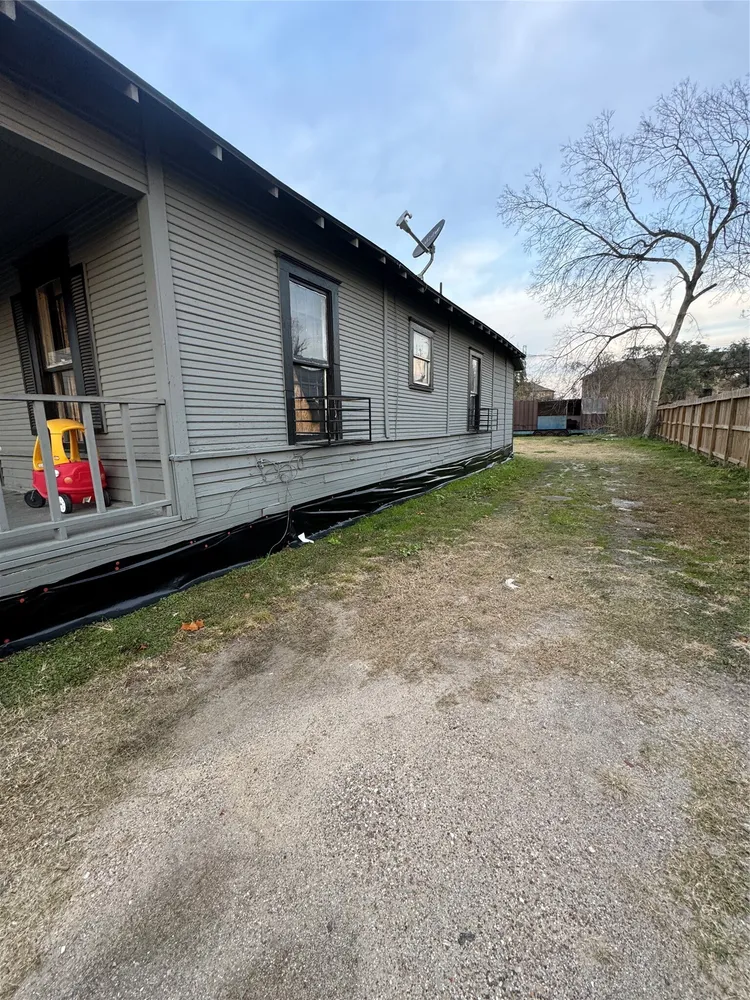 4013 King Street, Houston, TX 77026