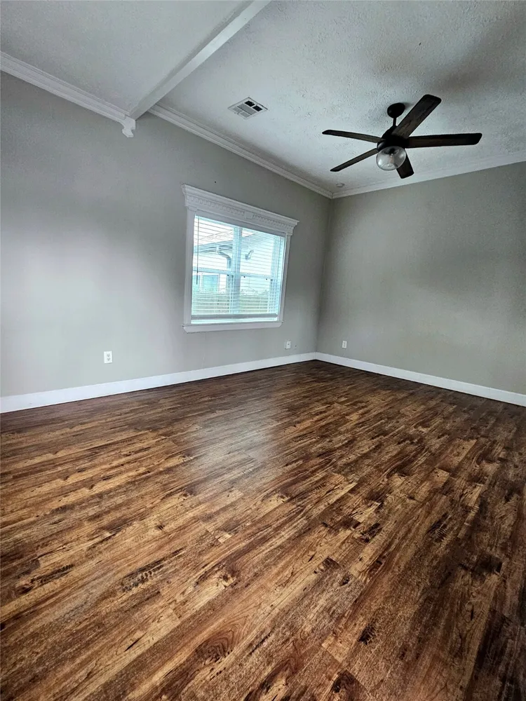 614 N York St, Houston, TX 77003