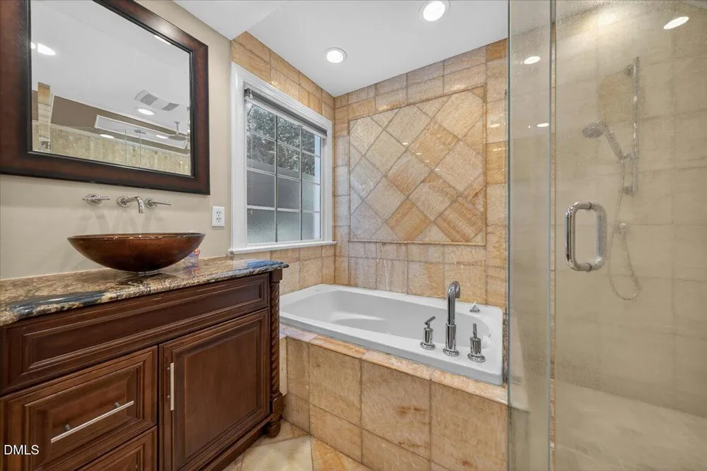 5523 Linkside Ct, Fuquay Varina, NC 27526