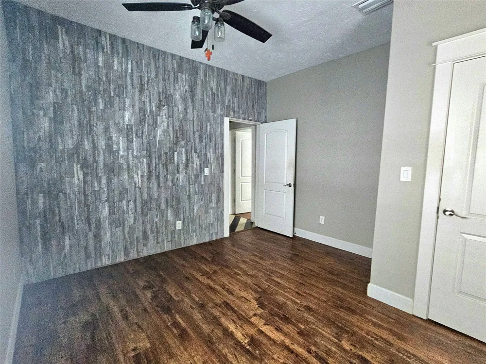 614 N York St, Houston, TX 77003