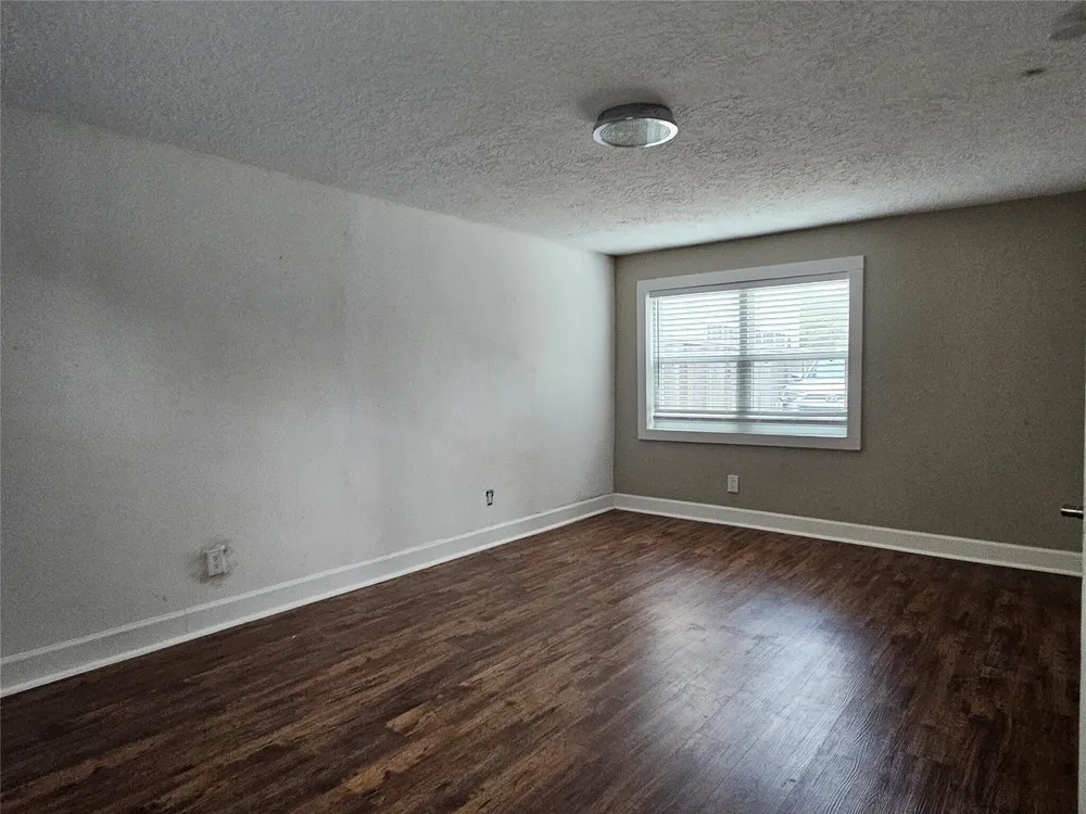 614 N York St, Houston, TX 77003