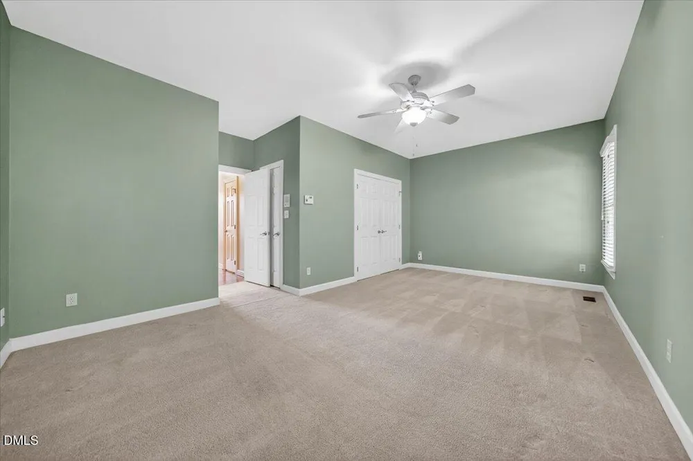 5523 Linkside Ct, Fuquay Varina, NC 27526