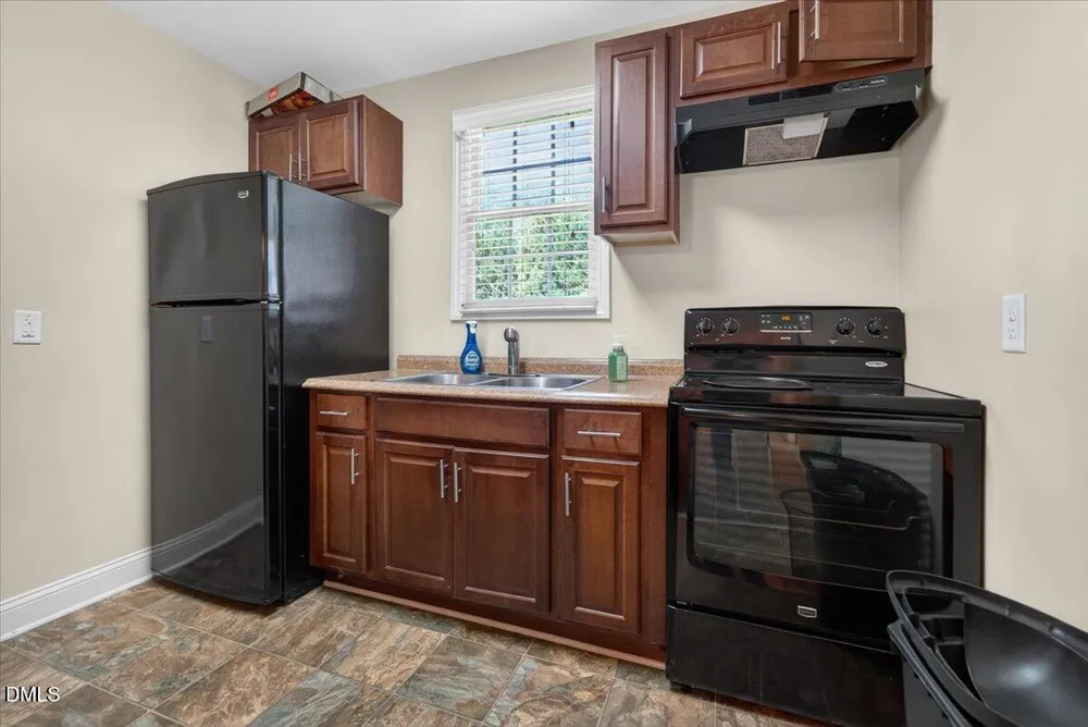 5523 Linkside Ct, Fuquay Varina, NC 27526