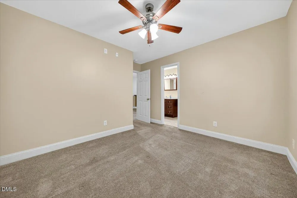 5523 Linkside Ct, Fuquay Varina, NC 27526