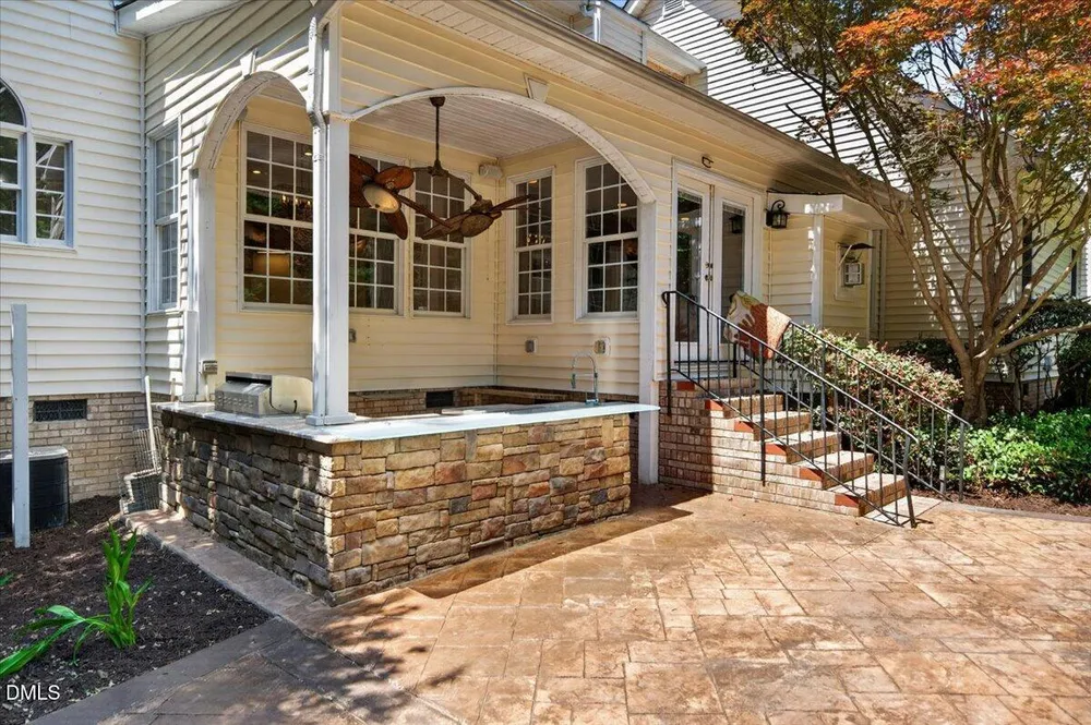 5523 Linkside Ct, Fuquay Varina, NC 27526