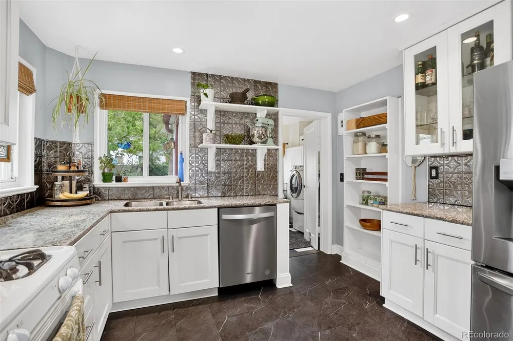 5331 Primrose Ln, Denver, CO 80221