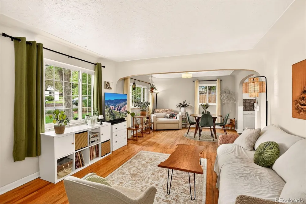 5331 Primrose Ln, Denver, CO 80221
