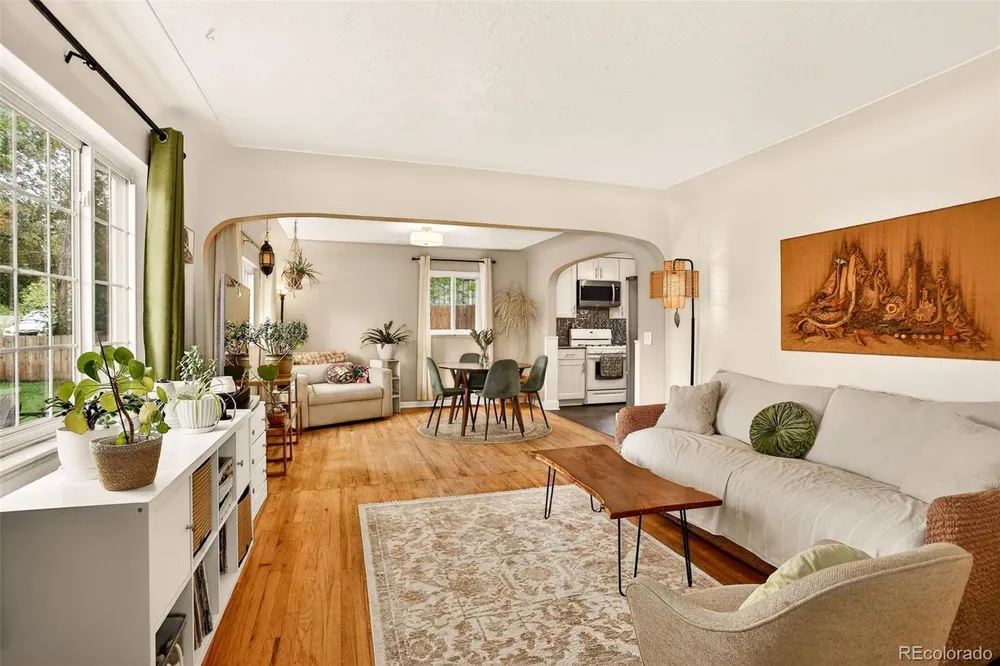 5331 Primrose Ln, Denver, CO 80221