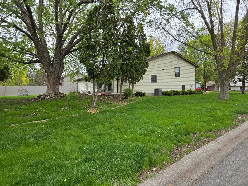 7965 75th St S, Cottage Grove, MN 55016