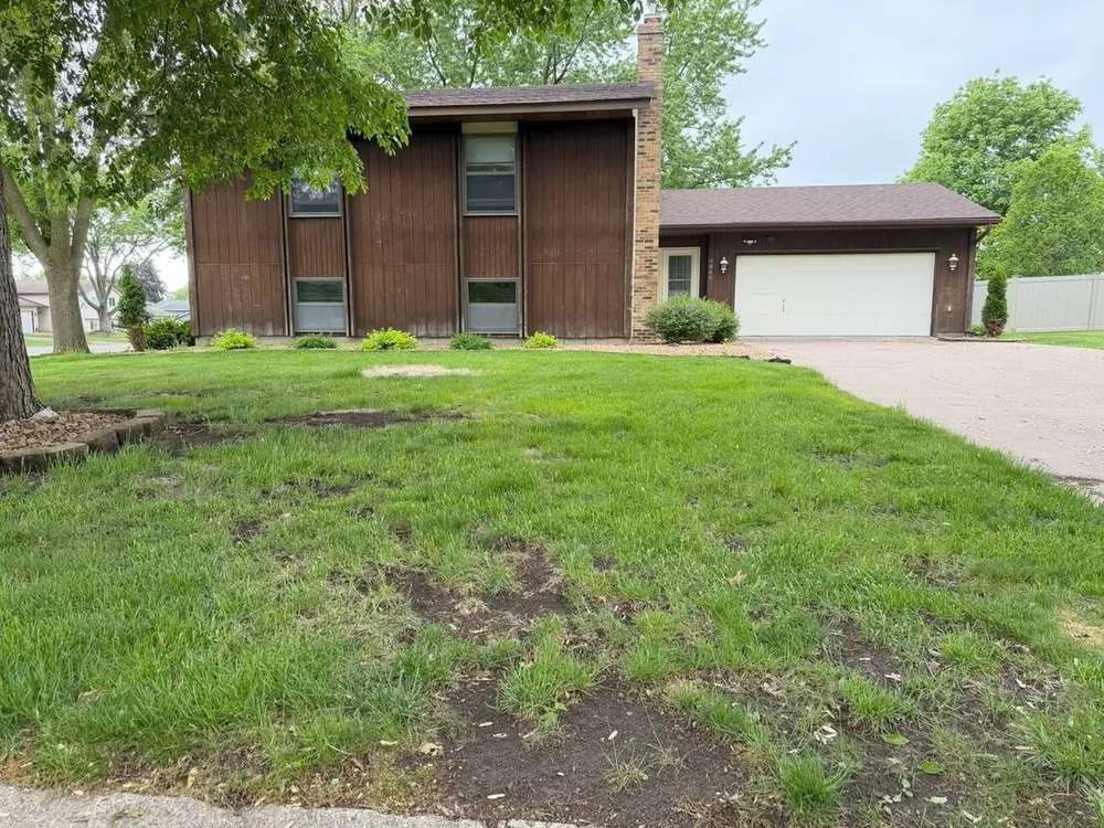 7965 75th St S, Cottage Grove, MN 55016