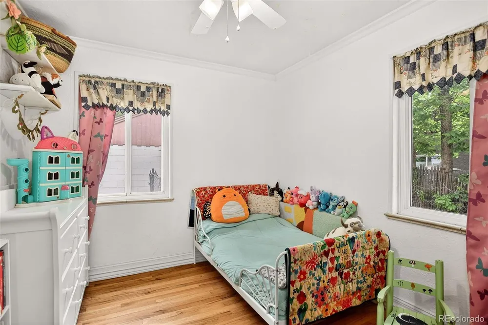 5331 Primrose Ln, Denver, CO 80221