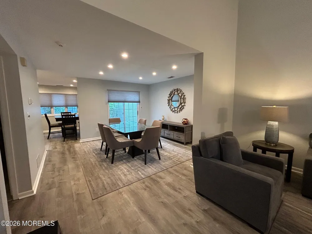 48 Winthrop Rd, Monroe, NJ 08831
