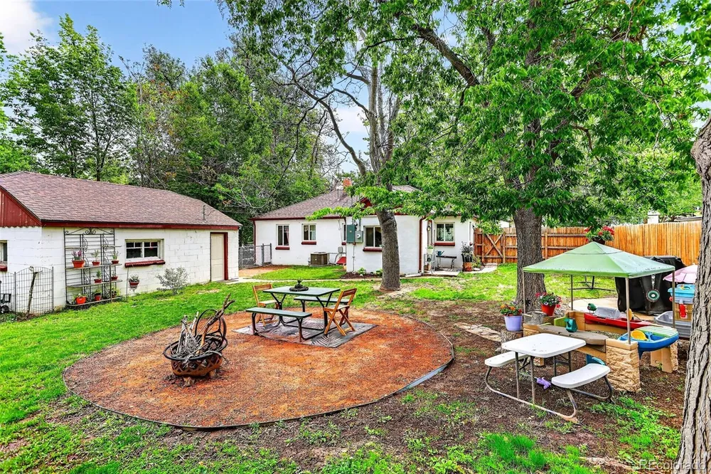 5331 Primrose Ln, Denver, CO 80221