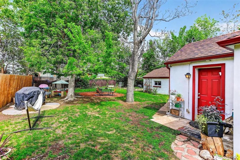 5331 Primrose Ln, Denver, CO 80221