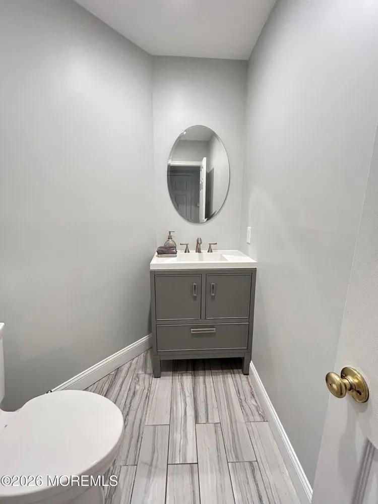 48 Winthrop Rd, Monroe, NJ 08831