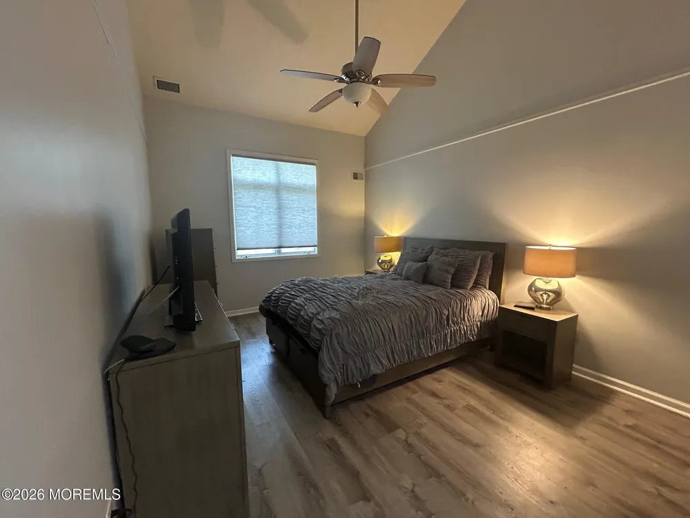 48 Winthrop Rd, Monroe, NJ 08831