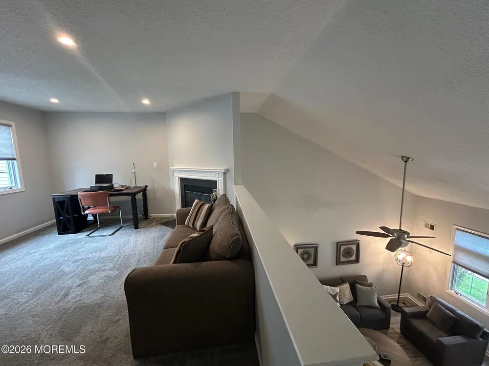 48 Winthrop Rd, Monroe, NJ 08831