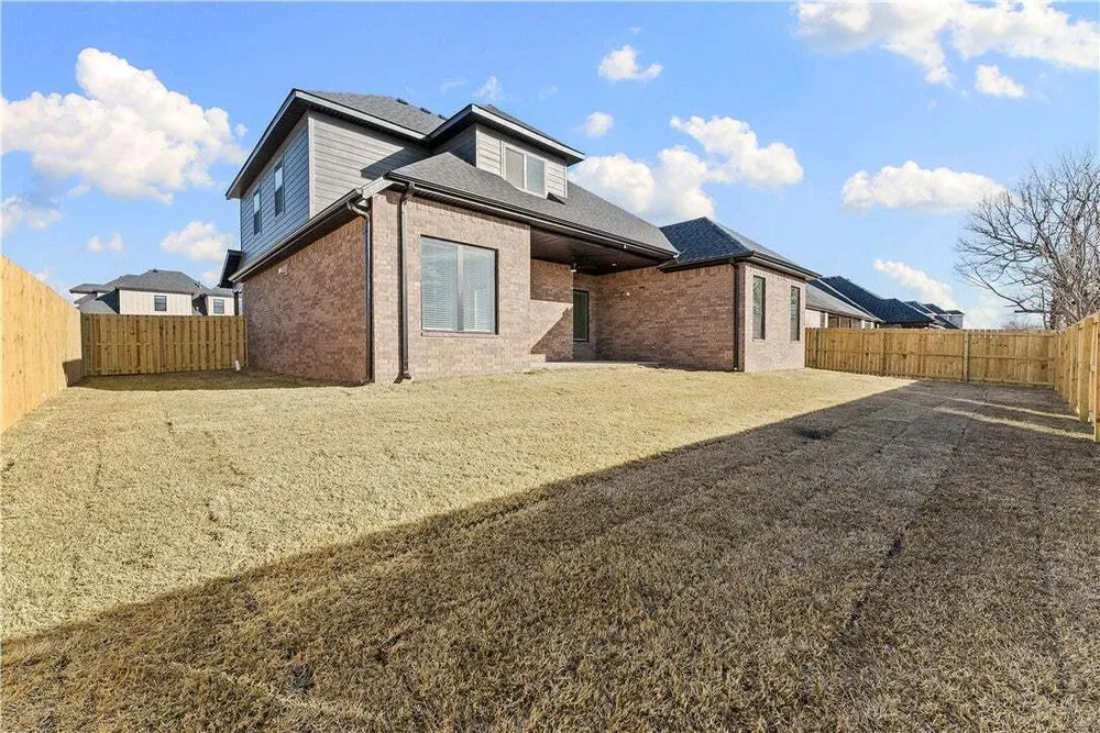 Crestwood Hills Ln, Cave Springs, AR 72718