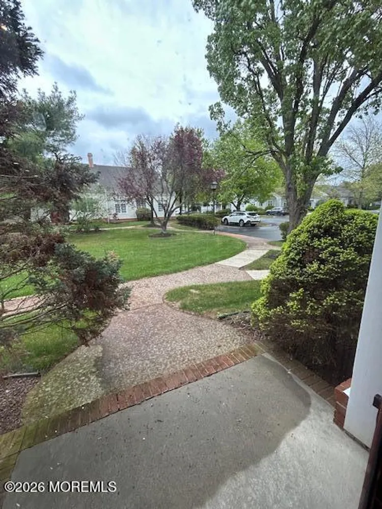 48 Winthrop Rd, Monroe, NJ 08831