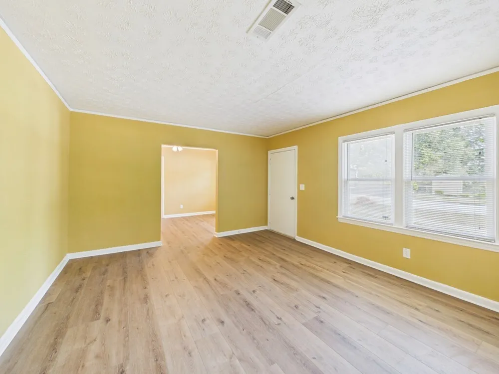 2937 Mimosa St, Columbus, GA 31906
