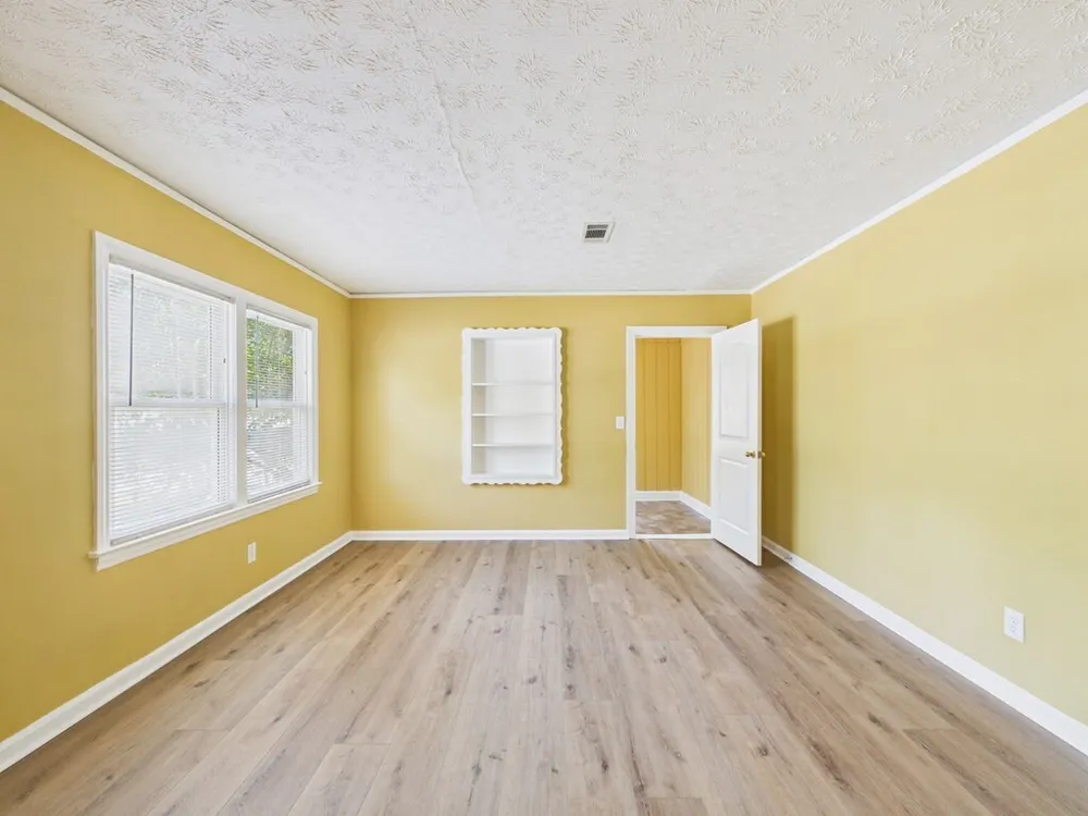 2937 Mimosa St, Columbus, GA 31906