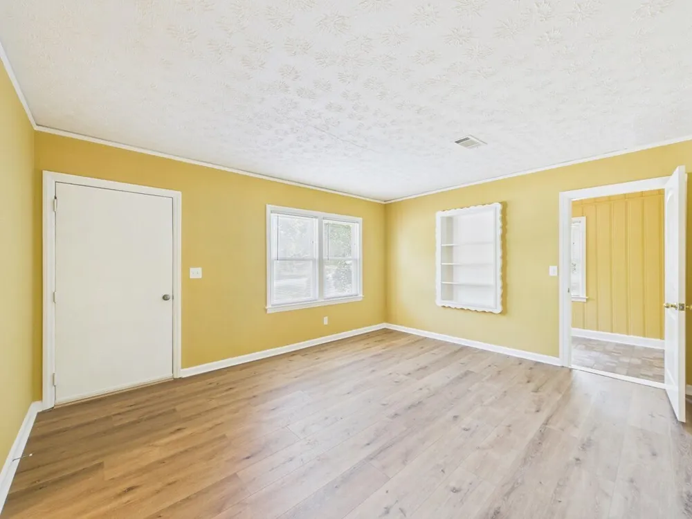2937 Mimosa St, Columbus, GA 31906