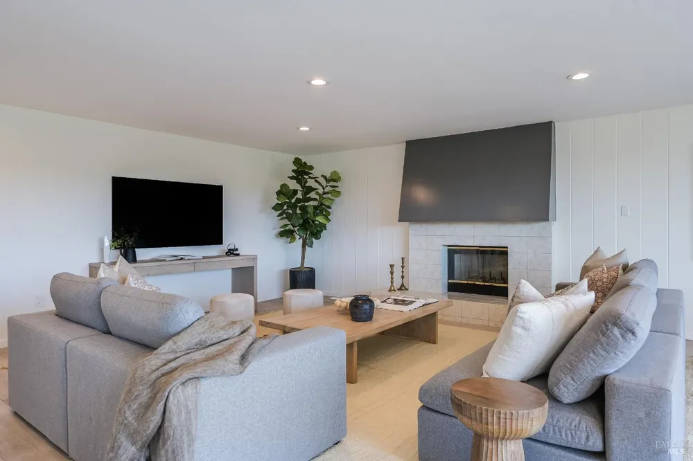 54 Bay Vista Dr, Mill Valley, CA 94941