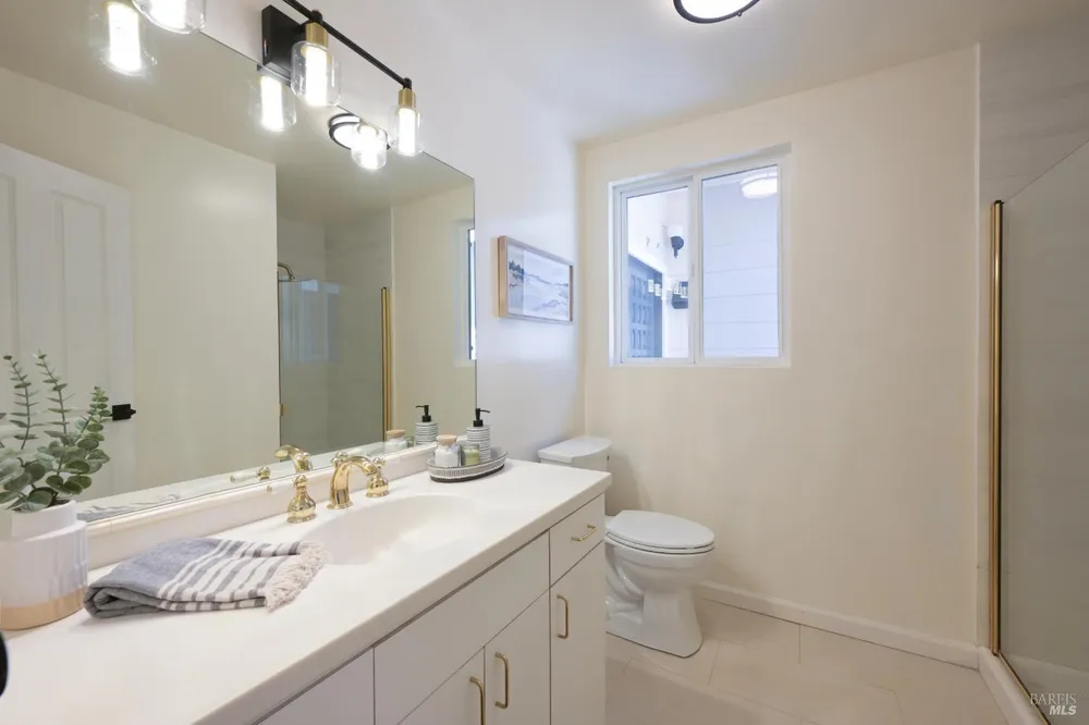 54 Bay Vista Dr, Mill Valley, CA 94941