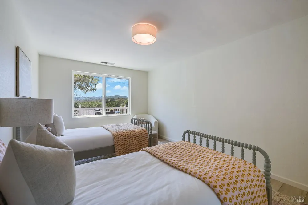 54 Bay Vista Dr, Mill Valley, CA 94941