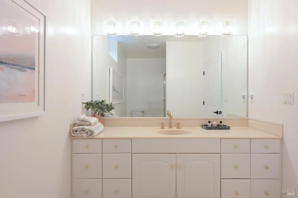 54 Bay Vista Dr, Mill Valley, CA 94941
