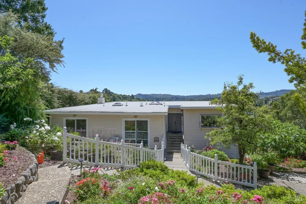 54 Bay Vista Dr, Mill Valley, CA 94941