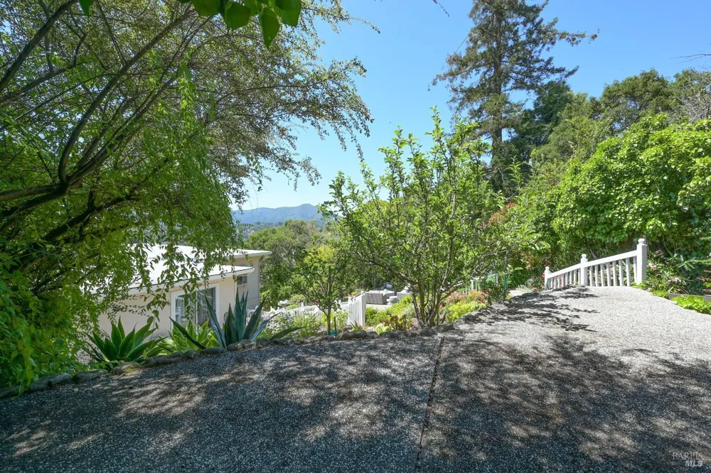 54 Bay Vista Dr, Mill Valley, CA 94941
