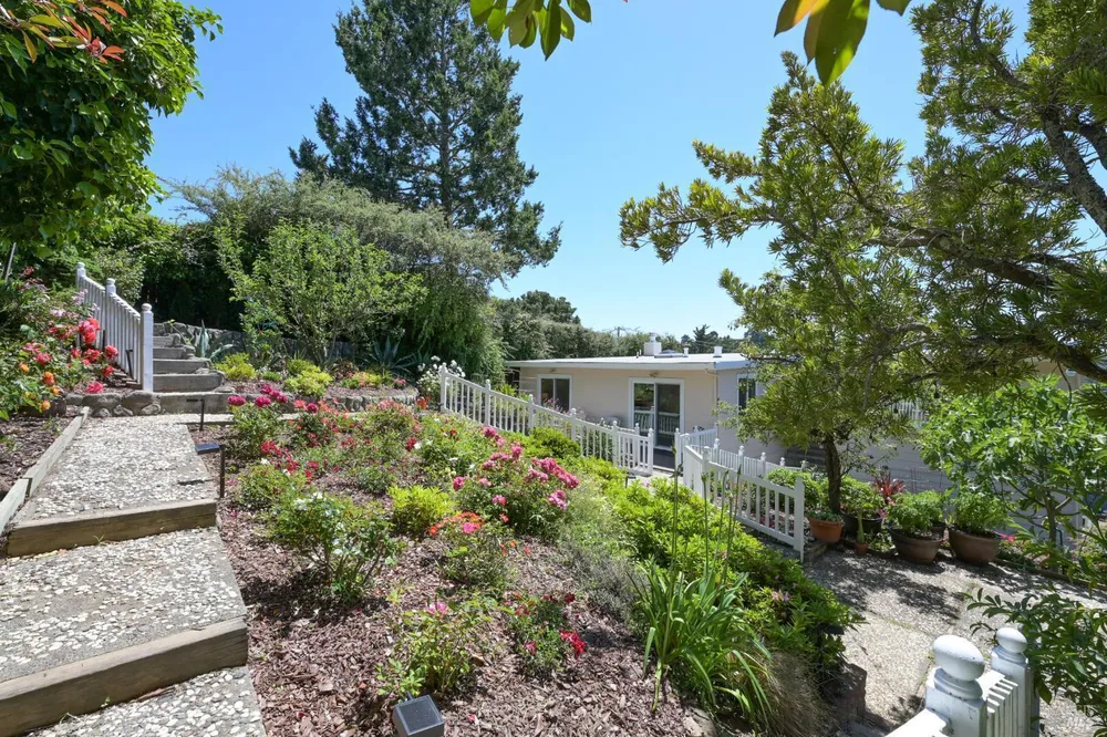 54 Bay Vista Dr, Mill Valley, CA 94941