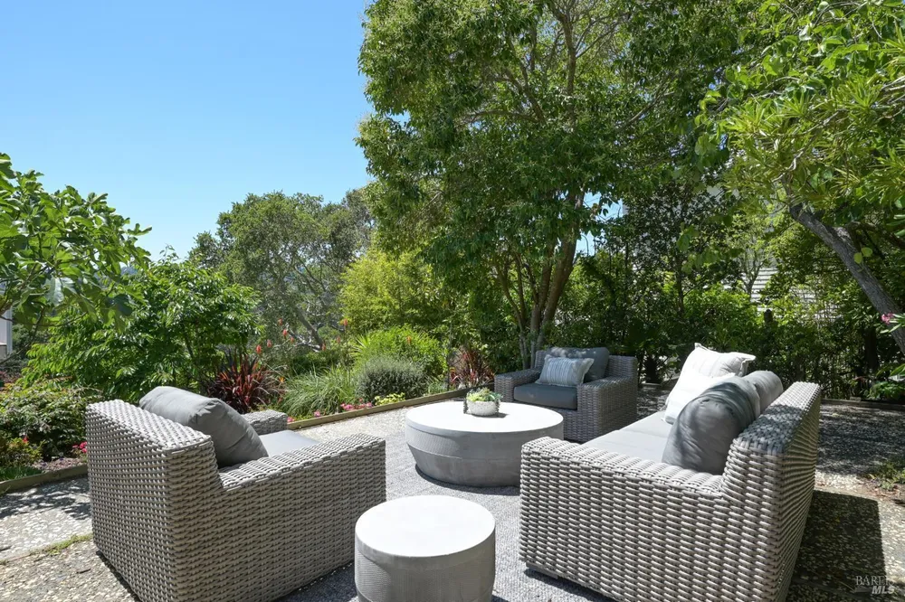 54 Bay Vista Dr, Mill Valley, CA 94941