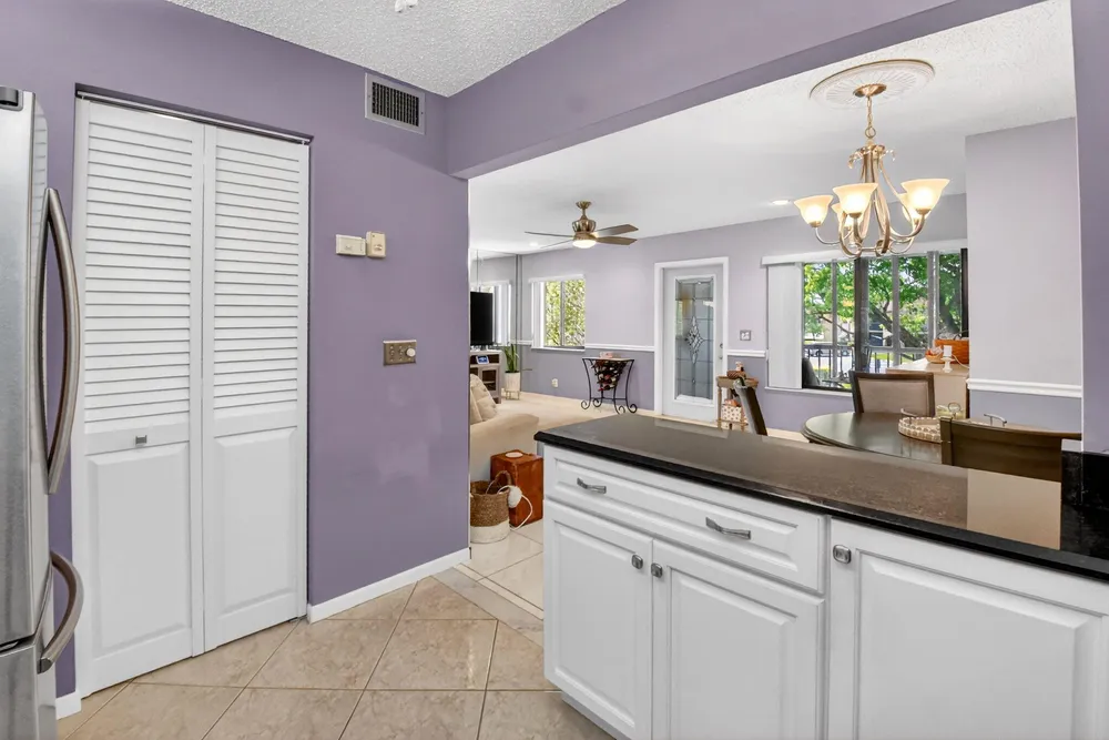 207 Pine Hov Circle, Greenacres, FL 33463