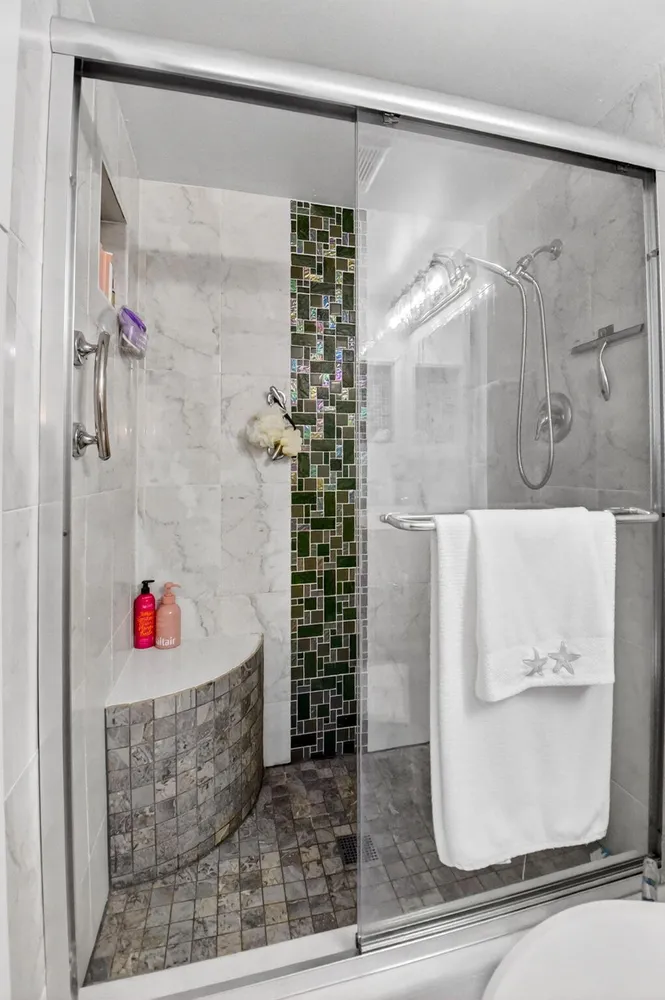 207 Pine Hov Circle, Greenacres, FL 33463